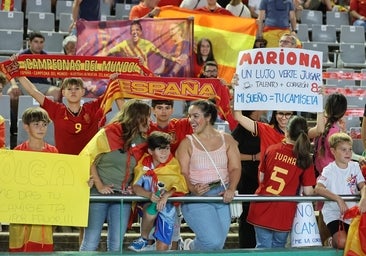 Fotos: La goleada de España a Suiza en El Arcángel