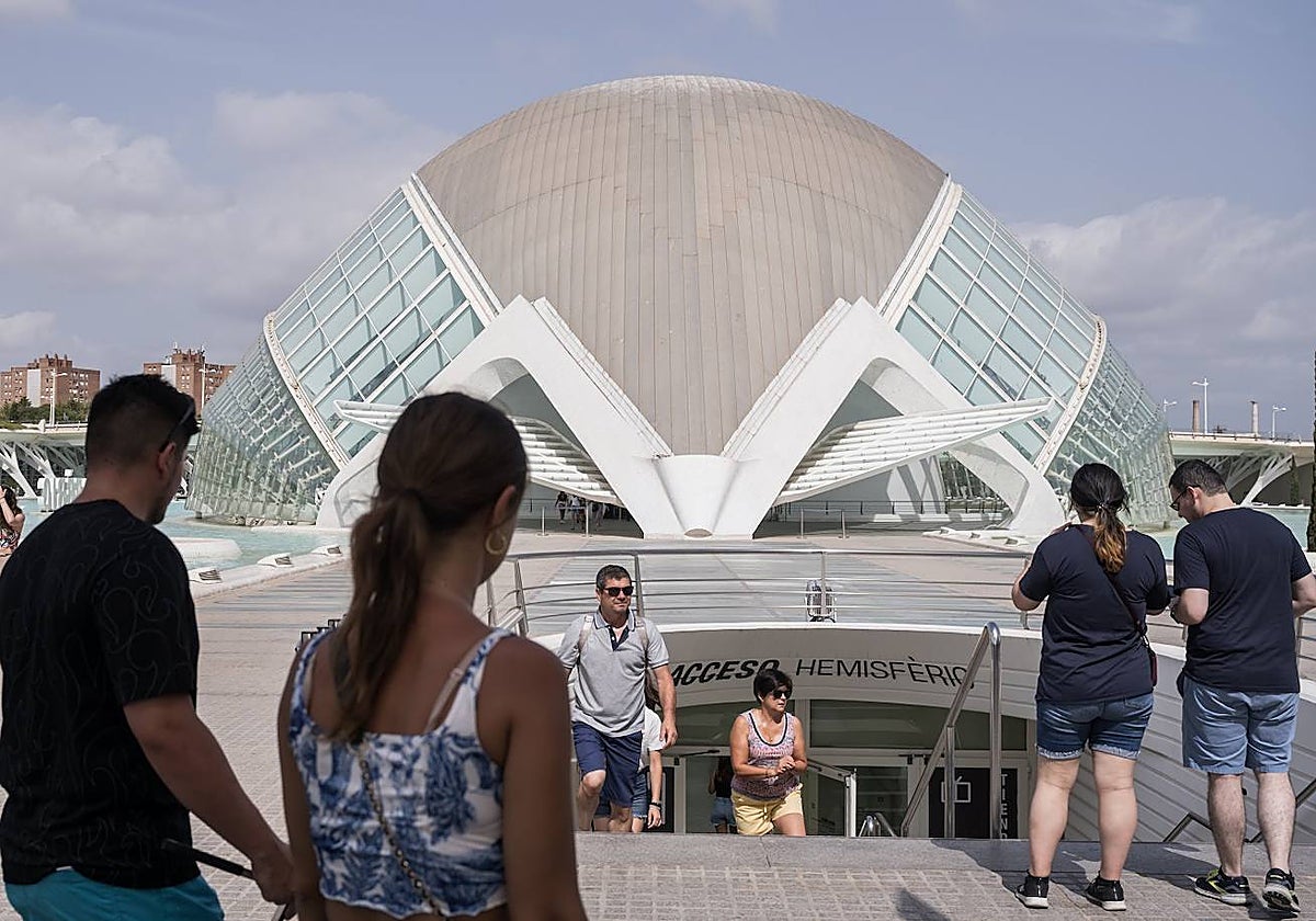 Imagen de recurso del Hemisfèric en la Ciudad de las Artes y las Ciencias de Valencia