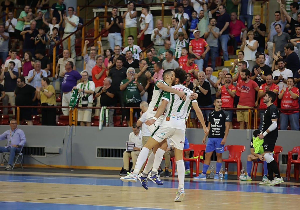 El Córdoba Patrimonio durante un partido en Vista Alegre esta temporada