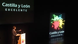 El PSOE ve «una nueva chapuza» en el logo de «dudoso gusto» que promociona el turismo de la Comunidad