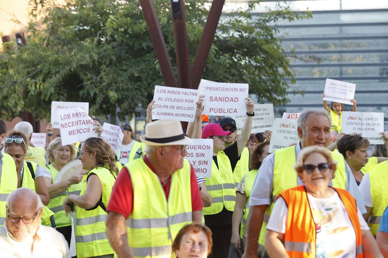 Fotos: Vecinos de El Higuerón piden una consulta de salud provisional