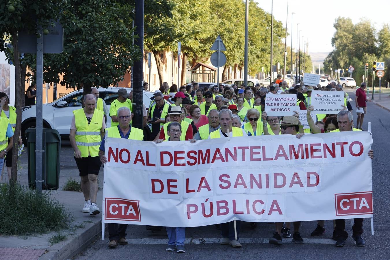 Fotos: Vecinos de El Higuerón piden una consulta de salud provisional