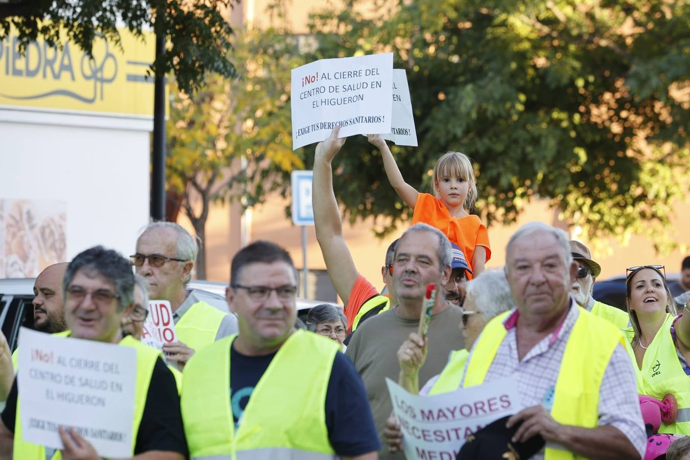 Fotos: Vecinos de El Higuerón piden una consulta de salud provisional