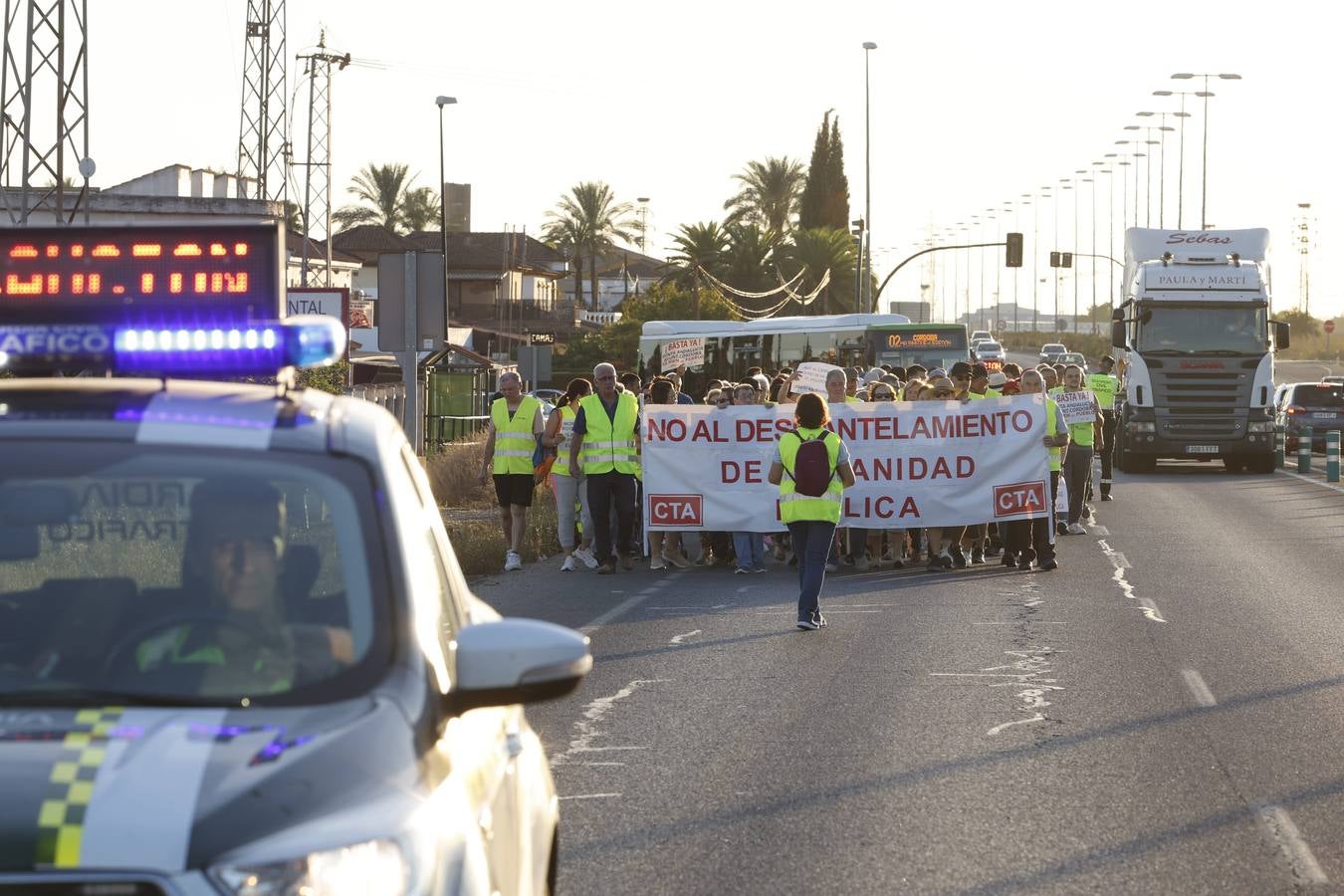 Fotos: Vecinos de El Higuerón piden una consulta de salud provisional