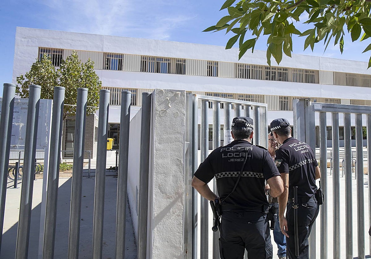 La Policía, en el centro de Jerez donde se produjeron los ataques