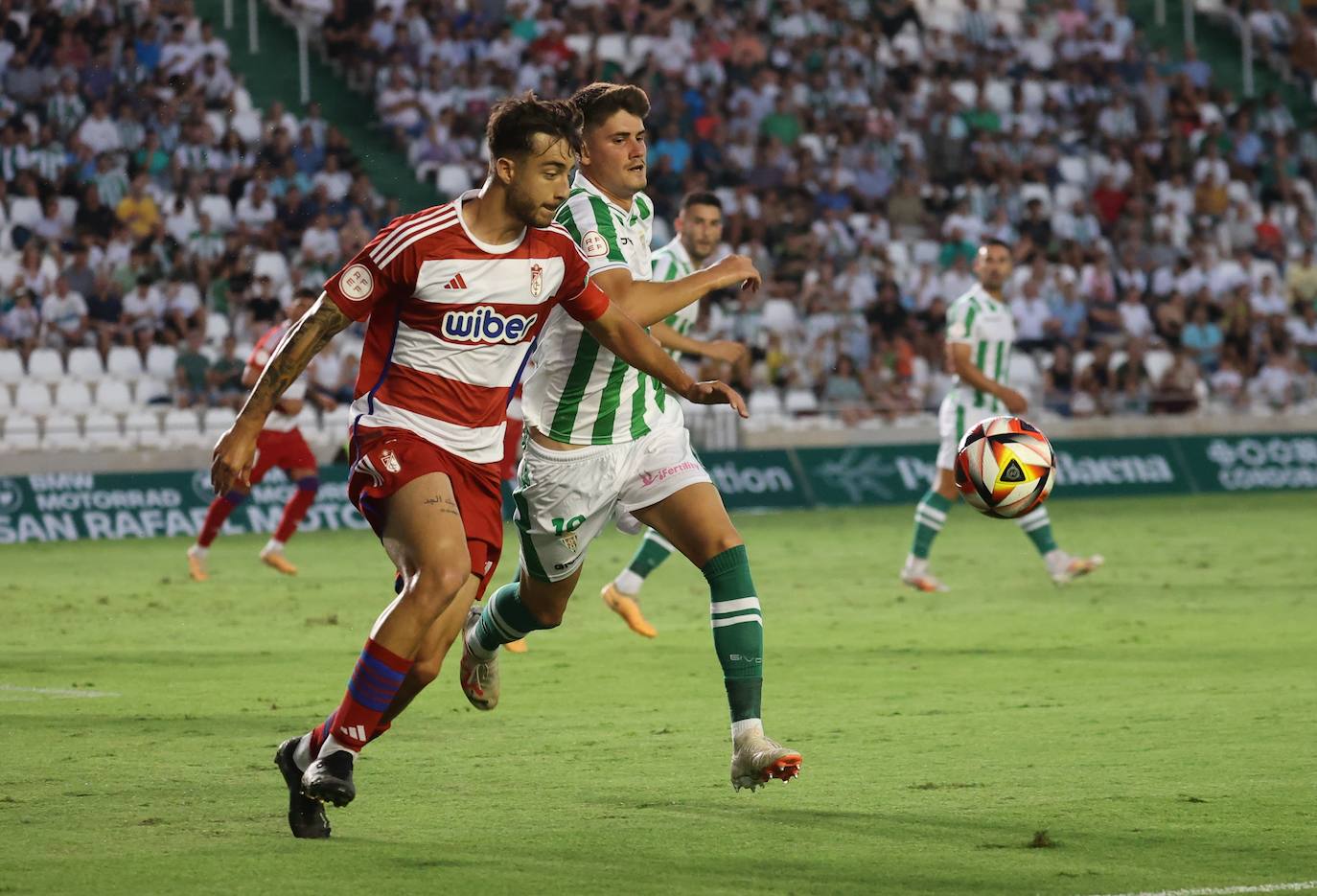 Fotos: El cómodo triunfo del Córdoba CF ante el Recreativo Granada