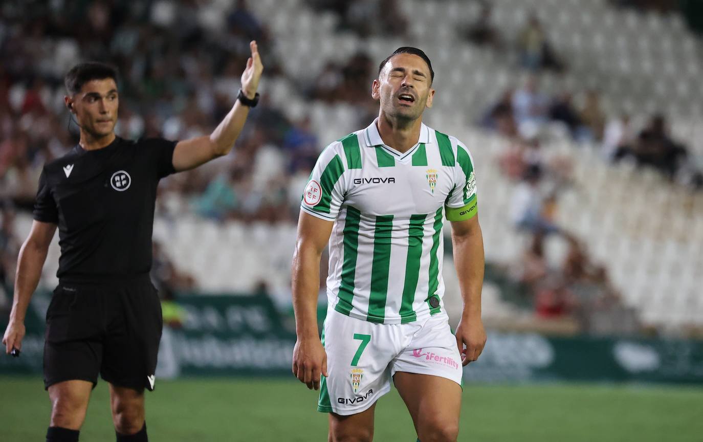 Fotos: El cómodo triunfo del Córdoba CF ante el Recreativo Granada