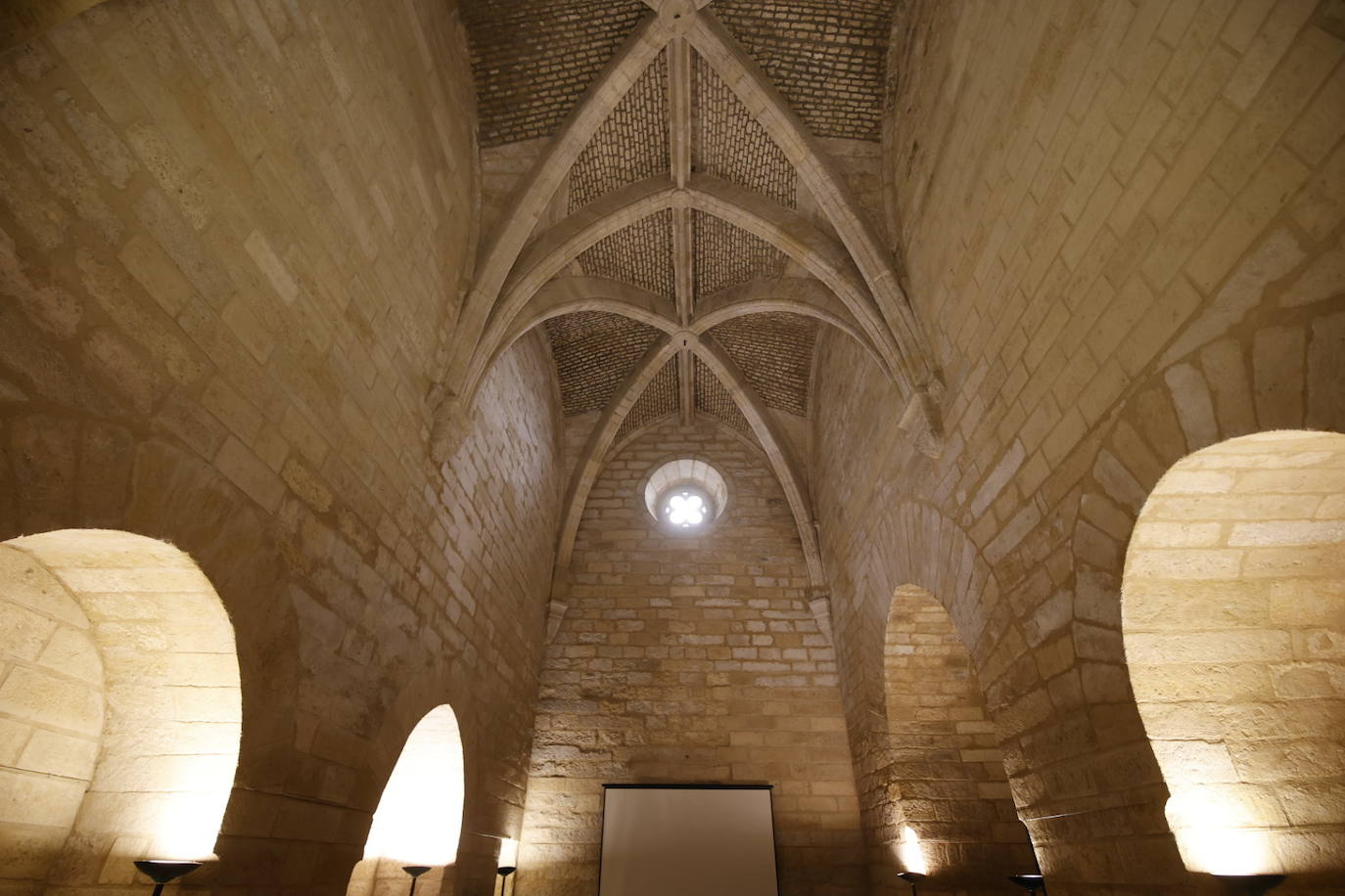 Fotos: Así se trabaja en las entrañas del Archivo Histórico de Córdoba