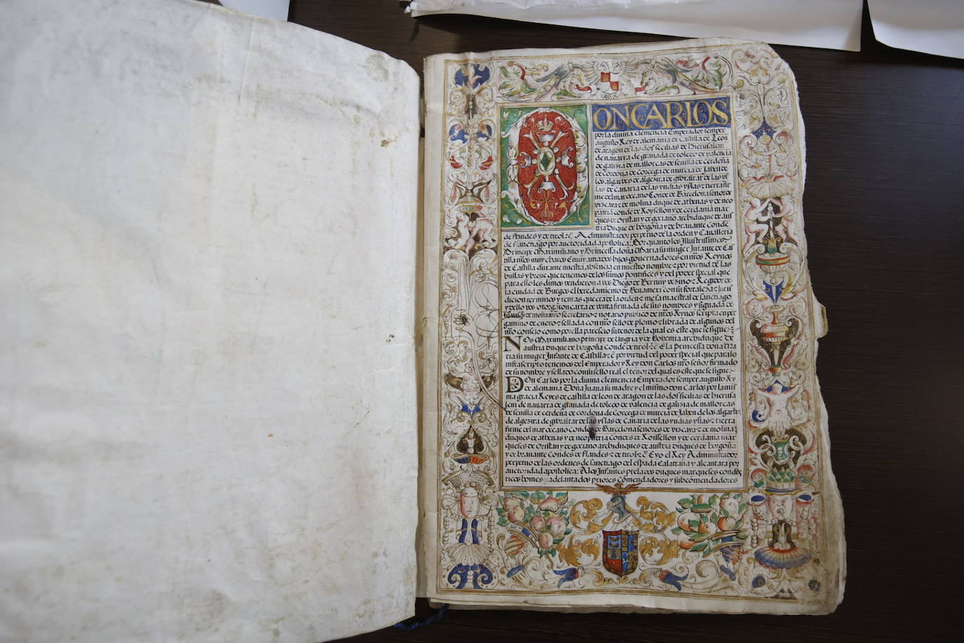 Fotos: Así se trabaja en las entrañas del Archivo Histórico de Córdoba