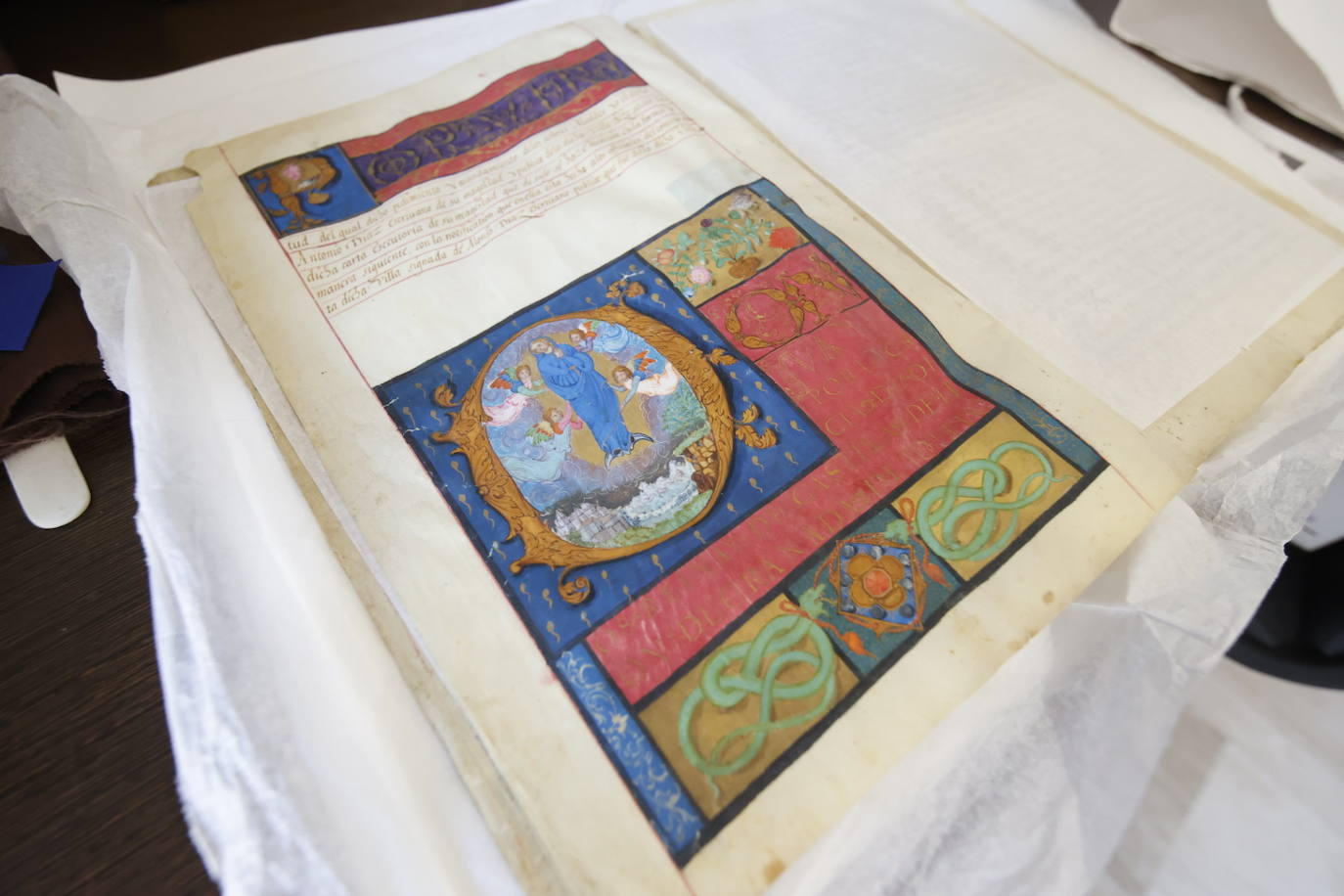 Fotos: Así se trabaja en las entrañas del Archivo Histórico de Córdoba