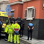 Una vecina de Las Palmas causa quemaduras a agentes de la Policía Nacional al atacarles con agua hirviendo