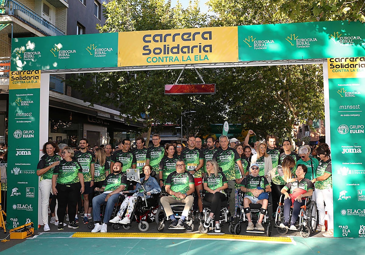 Representantes de todos los partidos políticos han participado en el evento este domingo