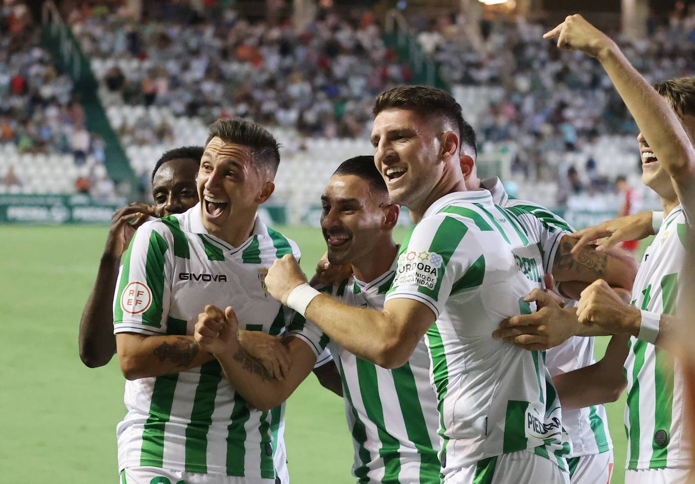 Fotos: El cómodo triunfo del Córdoba CF ante el Recreativo Granada
