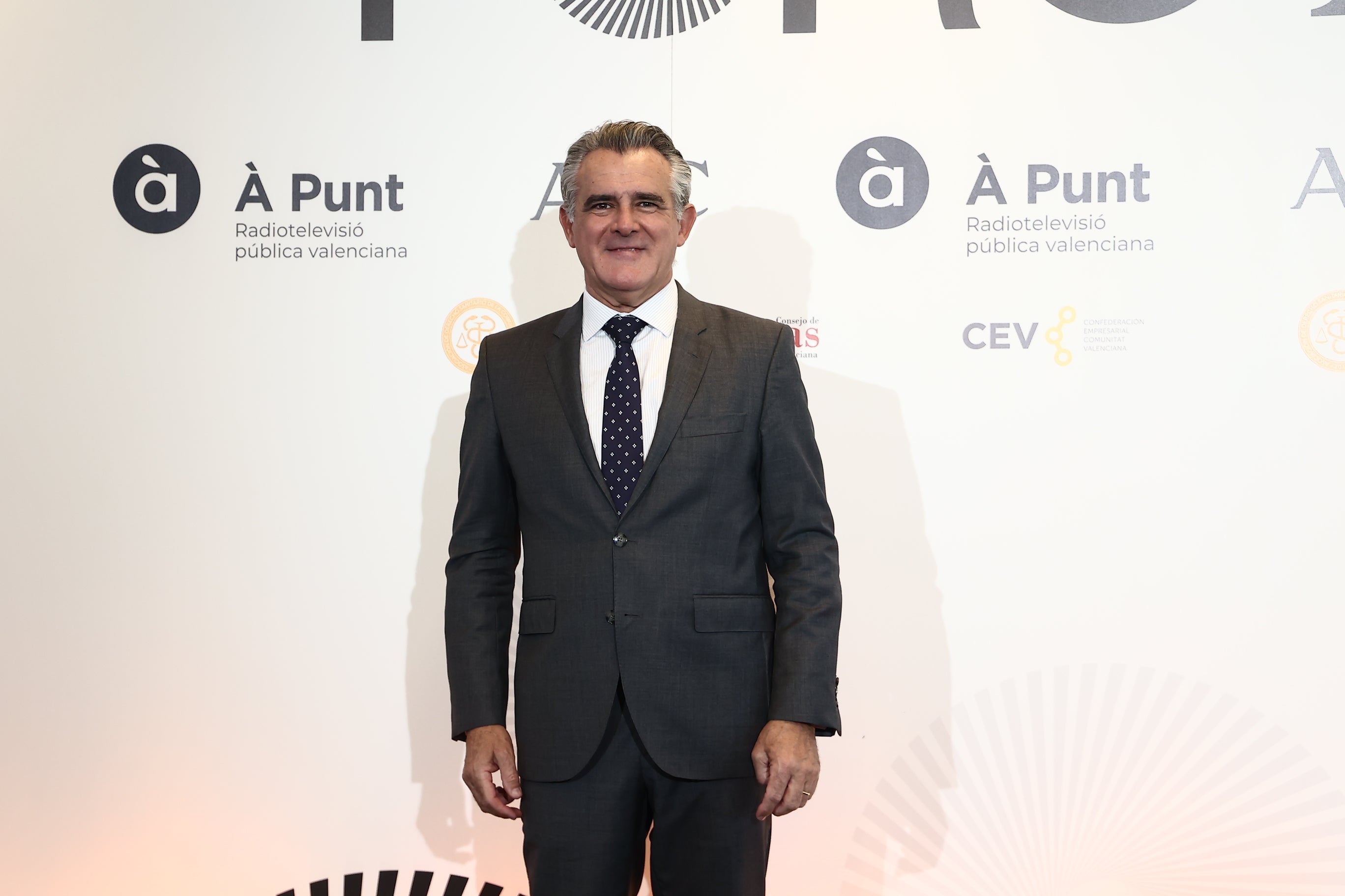 El presidente de honor de Conexus, Javier Serratosa