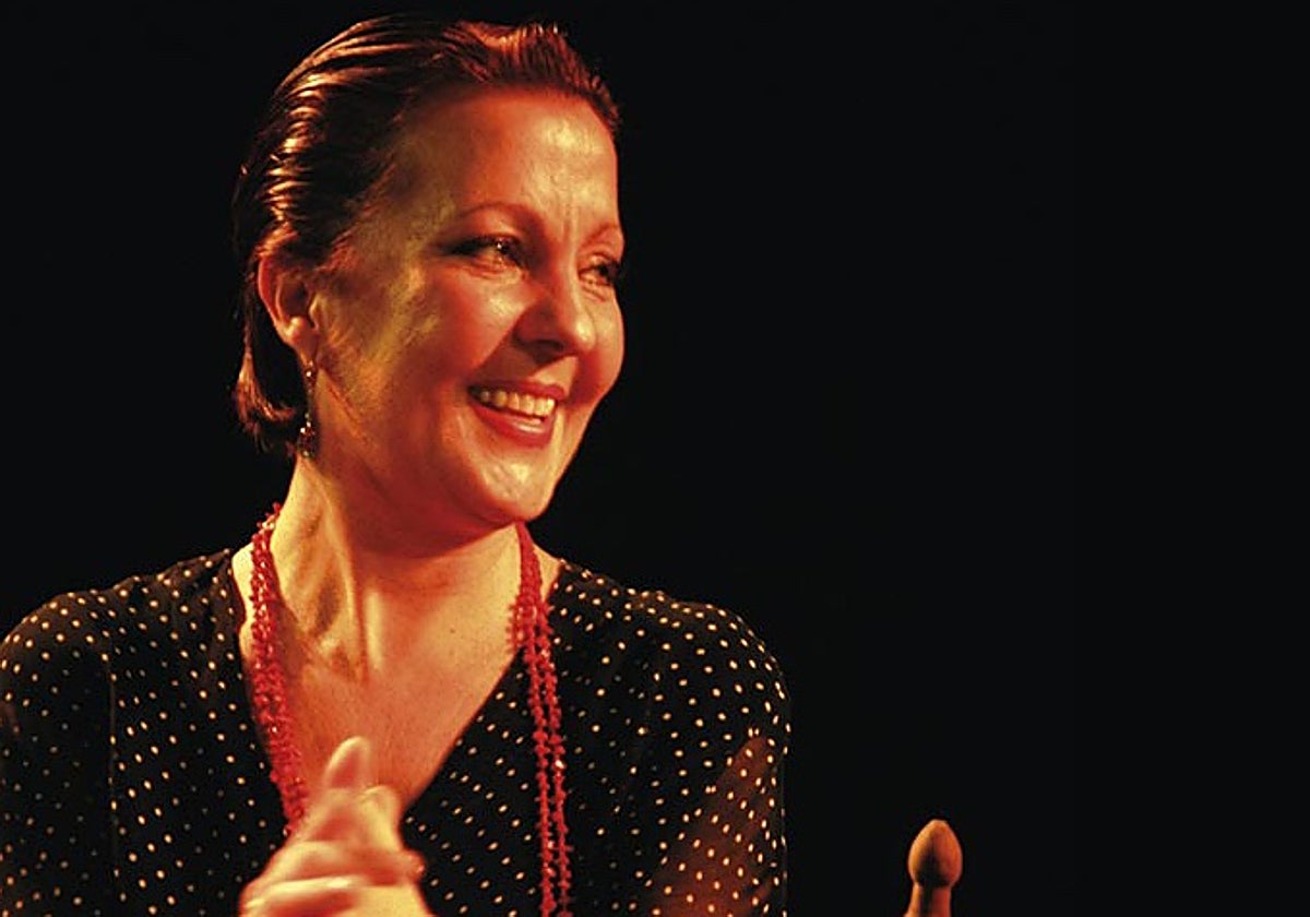 Carmen Linares, imagen del cartel de la exposición 'Flamencas'