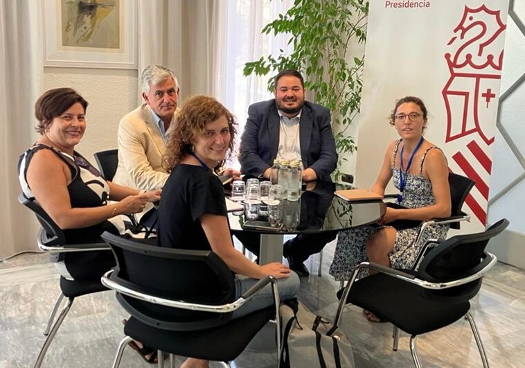 Reunión del secretario autonómico y del director general con los responsables de la Universitat Jaume I de Castellón.