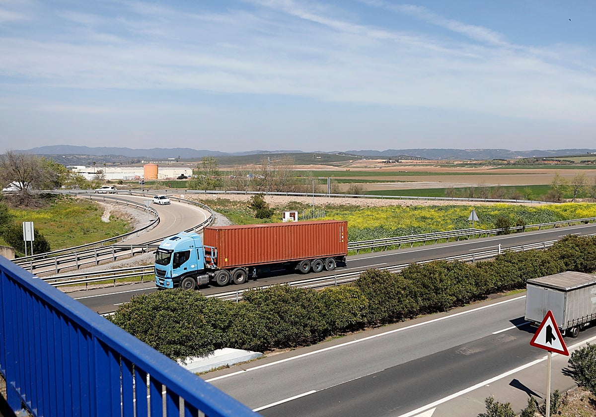 Suelo del futuro parque de La Rinconada