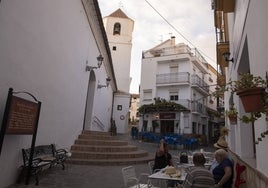 El Obispado de Málaga aparta al cura de Canillas de Aceituno tras su detención por quebrantar una orden de alejamiento