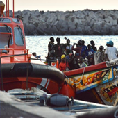 15 cayucos y más de 1.300 personas, números récord en un nuevo repunte migratorio en Canarias