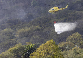 Los equipos de extinción le van ganando la partida al fuego en  Tenerife