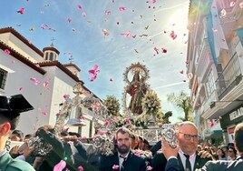 La Virgen del Rosario arranca la feria de Fuengirola