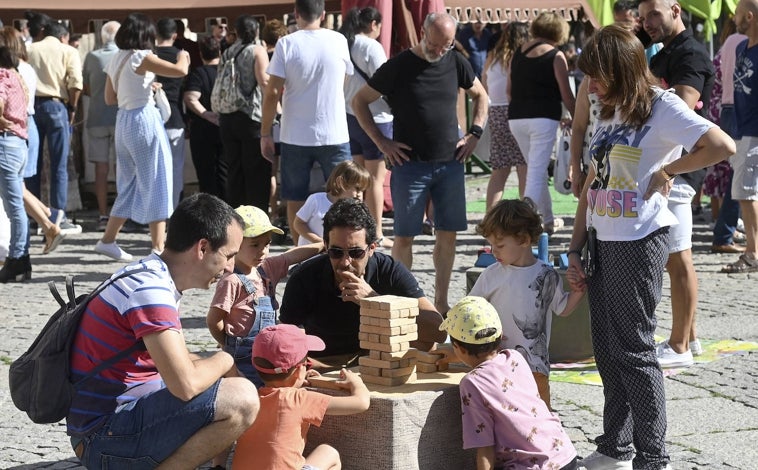 Imagen principal - Burgos remata su exitoso Festival Cidiano