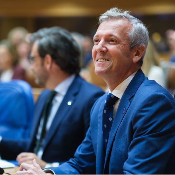 Rueda anuncia un bono anual de 5.000 euros para todos los dependientes que reciben cuidados en casa y nuevas rebajas de impuestos