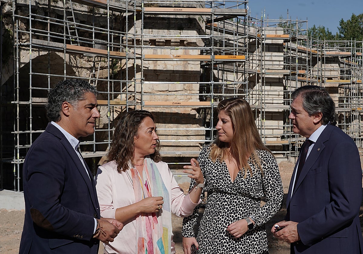 González Corral, ayer en una visita a las obras del puente de Simancas