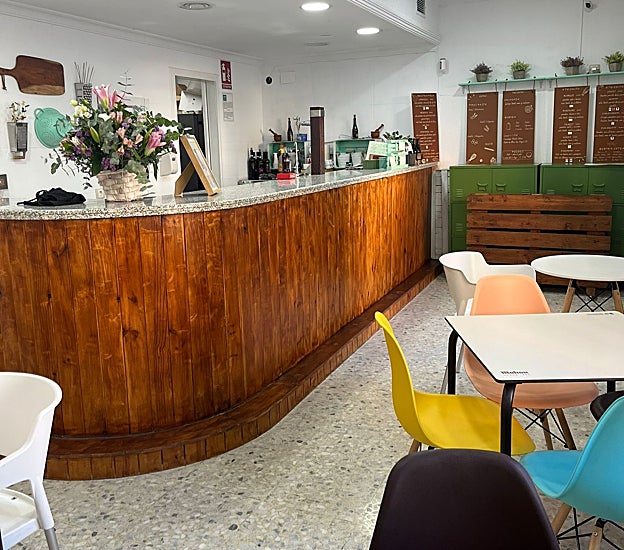 Interior de la Tradizione, ubicado en Escritor Azorín, 3