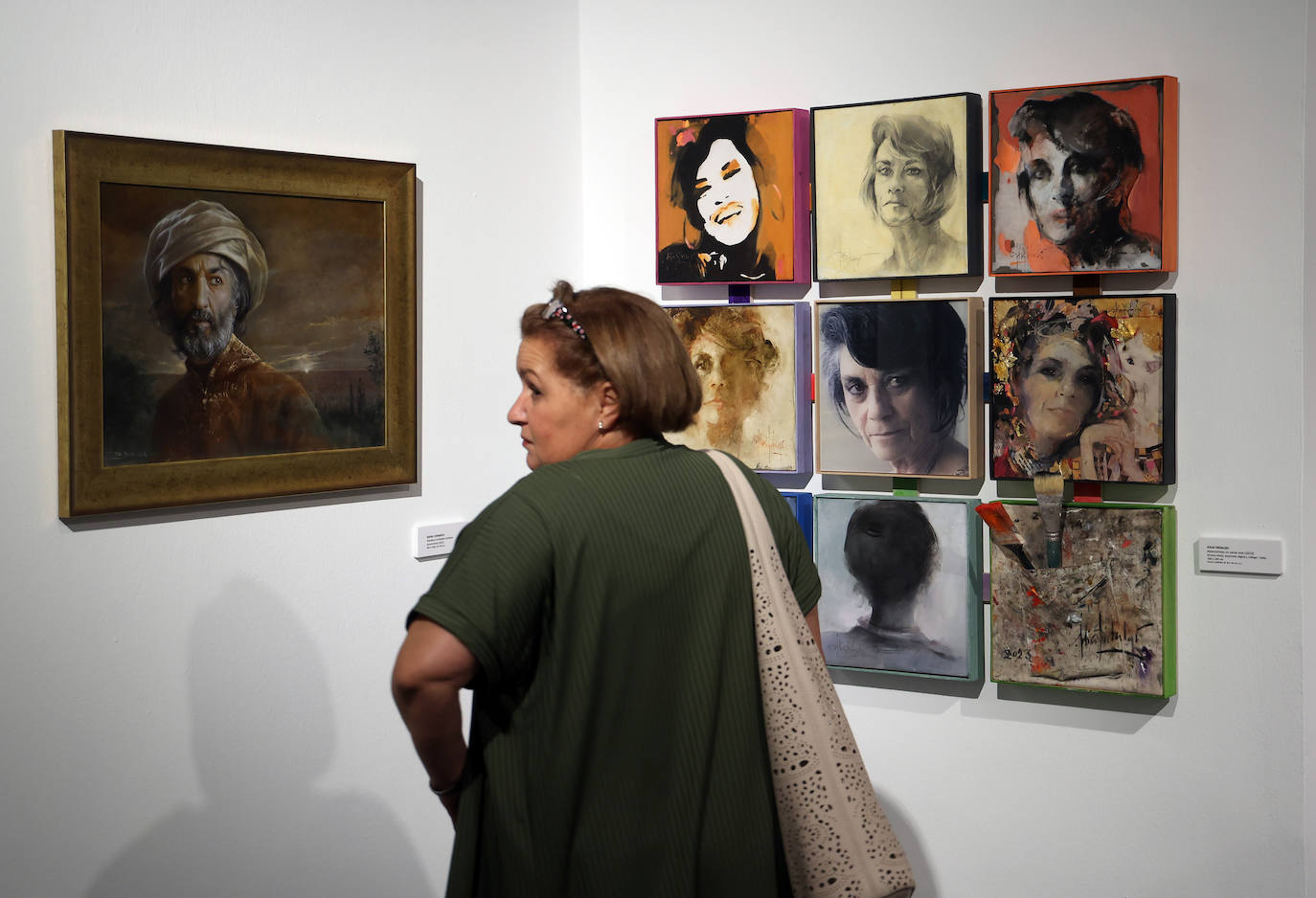 Fotos: la exposición sobre autorretratos de la Real Academia de Córdoba