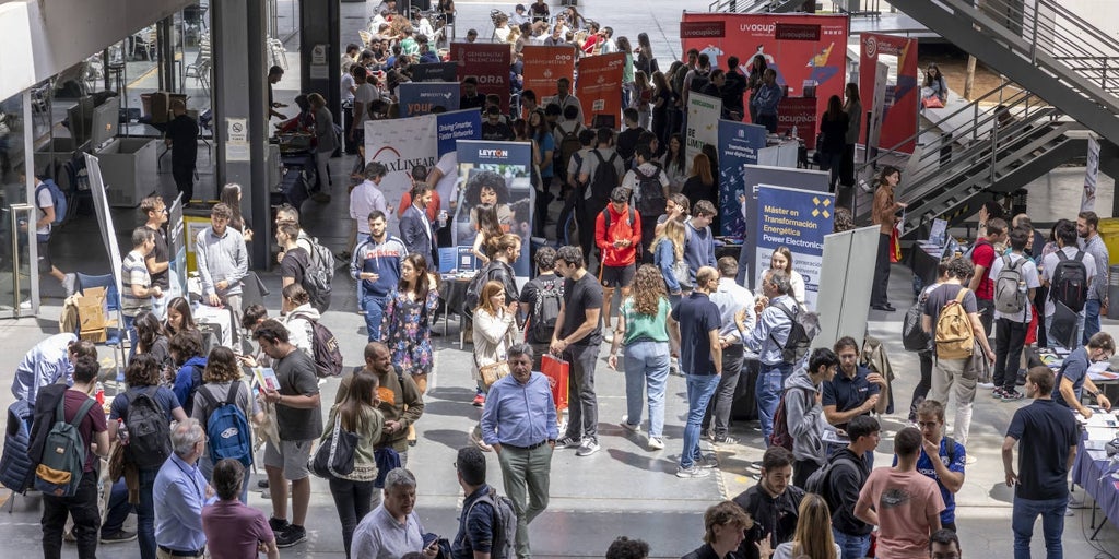 La nueva temporada del Foro de Empleo reunirá cerca de 400 estands de empresas en la Universidad de Valencia