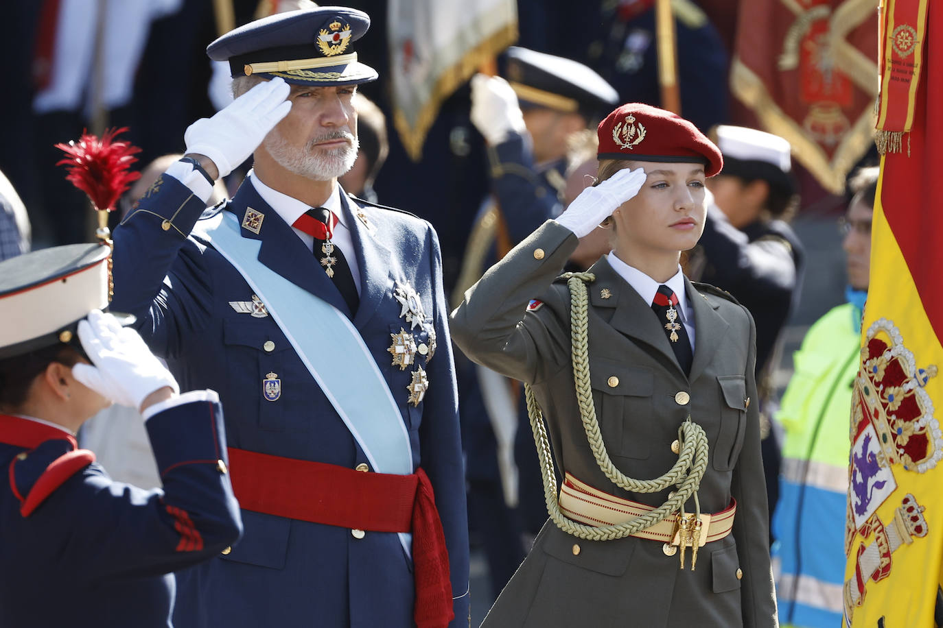 La Princesa de Asturias, Leonor y el Rey Felipe VI durante el homenaje a los que dieron su vida por España con el que ha empezado el acto