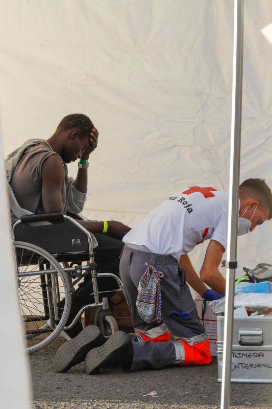 Siete embarcaciones han sido rescatadas de madrugada a las costas de Canarias, Almería y Baleares.