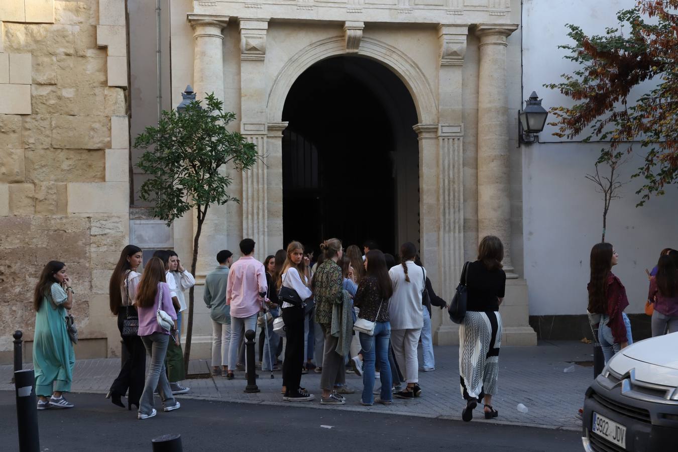 Fotos: la multitudinaria oración por Álvaro Prieto en la iglesia de las Esclavas de Córdoba