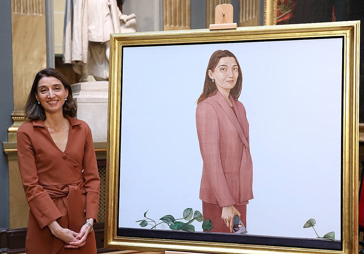 La ministra de Justicia en funciones, Pilar Llop, ayer en la colocación de su retrato oficial en el Senado