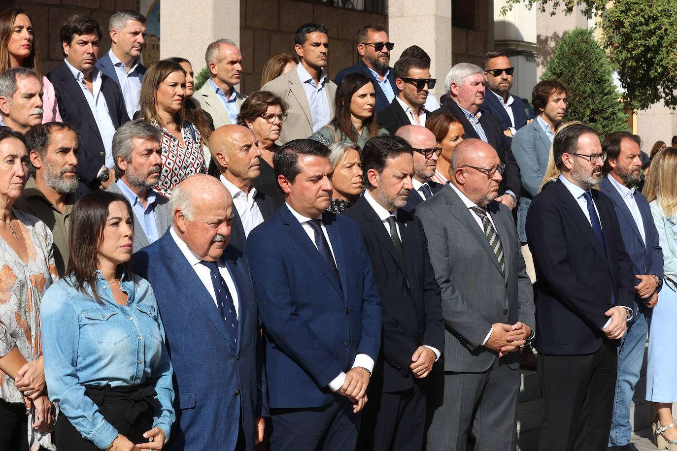 Fotos: Los emotivos minutos de silencio en memoria de Álvaro Prieto