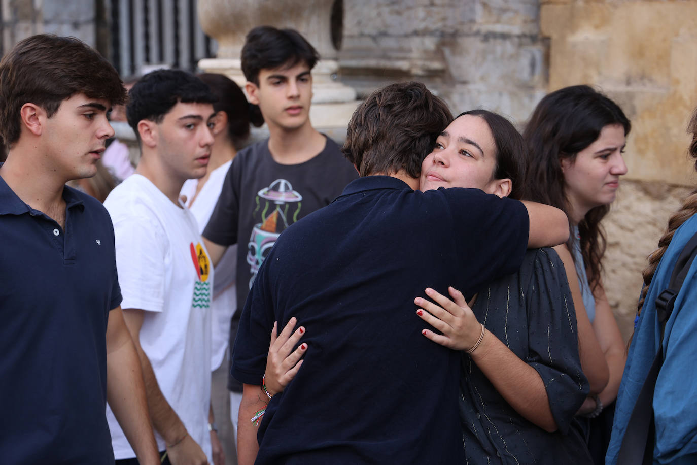 Fotos: Los emotivos minutos de silencio en memoria de Álvaro Prieto