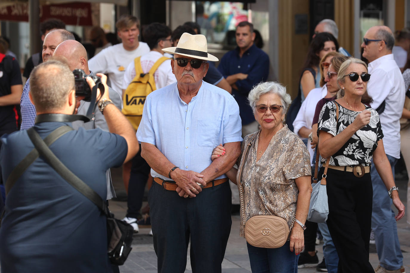 Fotos: Los emotivos minutos de silencio en memoria de Álvaro Prieto