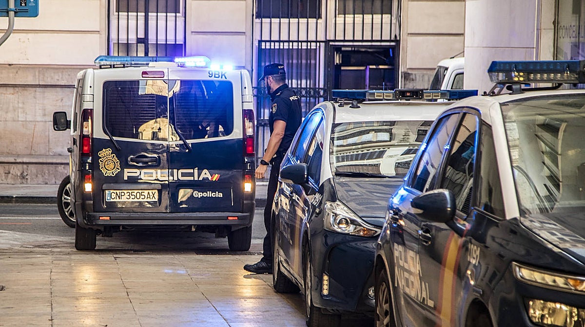 Prostituidas las 24 horas del día, videovigiladas y atemorizadas con rituales: liberan a cinco mujeres en Alicante