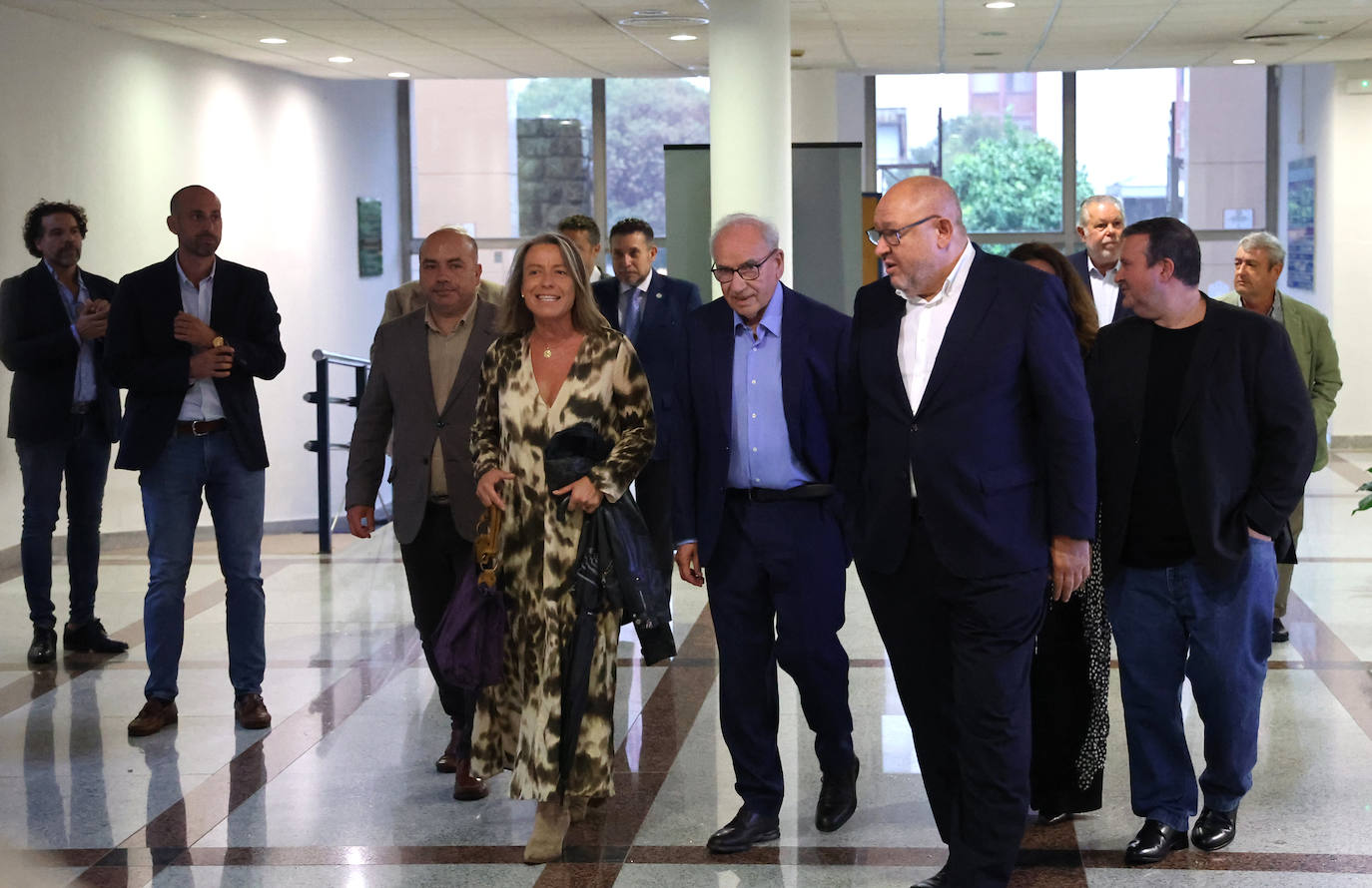 Fotos: Alfonso Guerra presenta su libro &#039;La rosa y las espinas&#039; en Córdoba