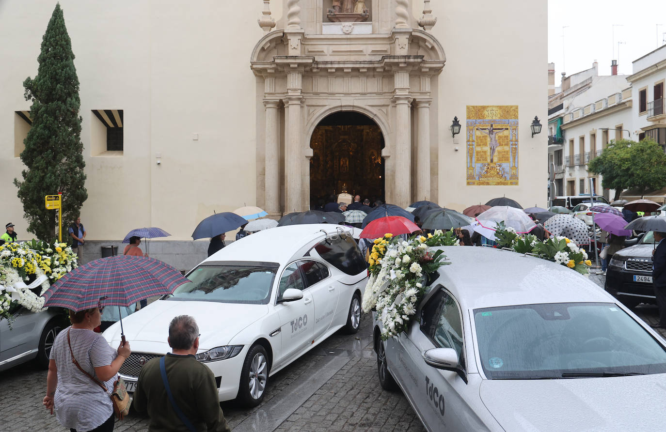 El sentido y multitudinario entierro de Álvaro Prieto, en imágenes