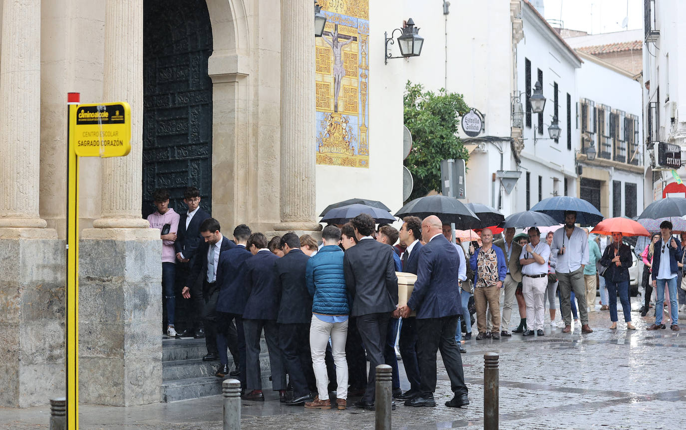 El sentido y multitudinario entierro de Álvaro Prieto, en imágenes