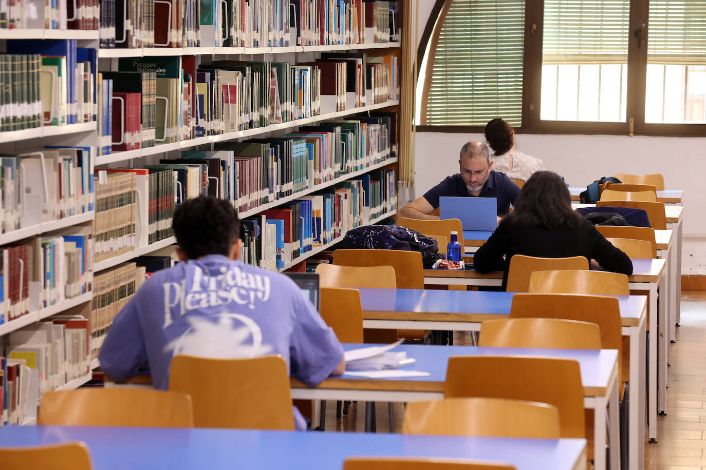 Fotos: La Biblioteca de Córdoba se prepara para el traslado al nuevo edificio