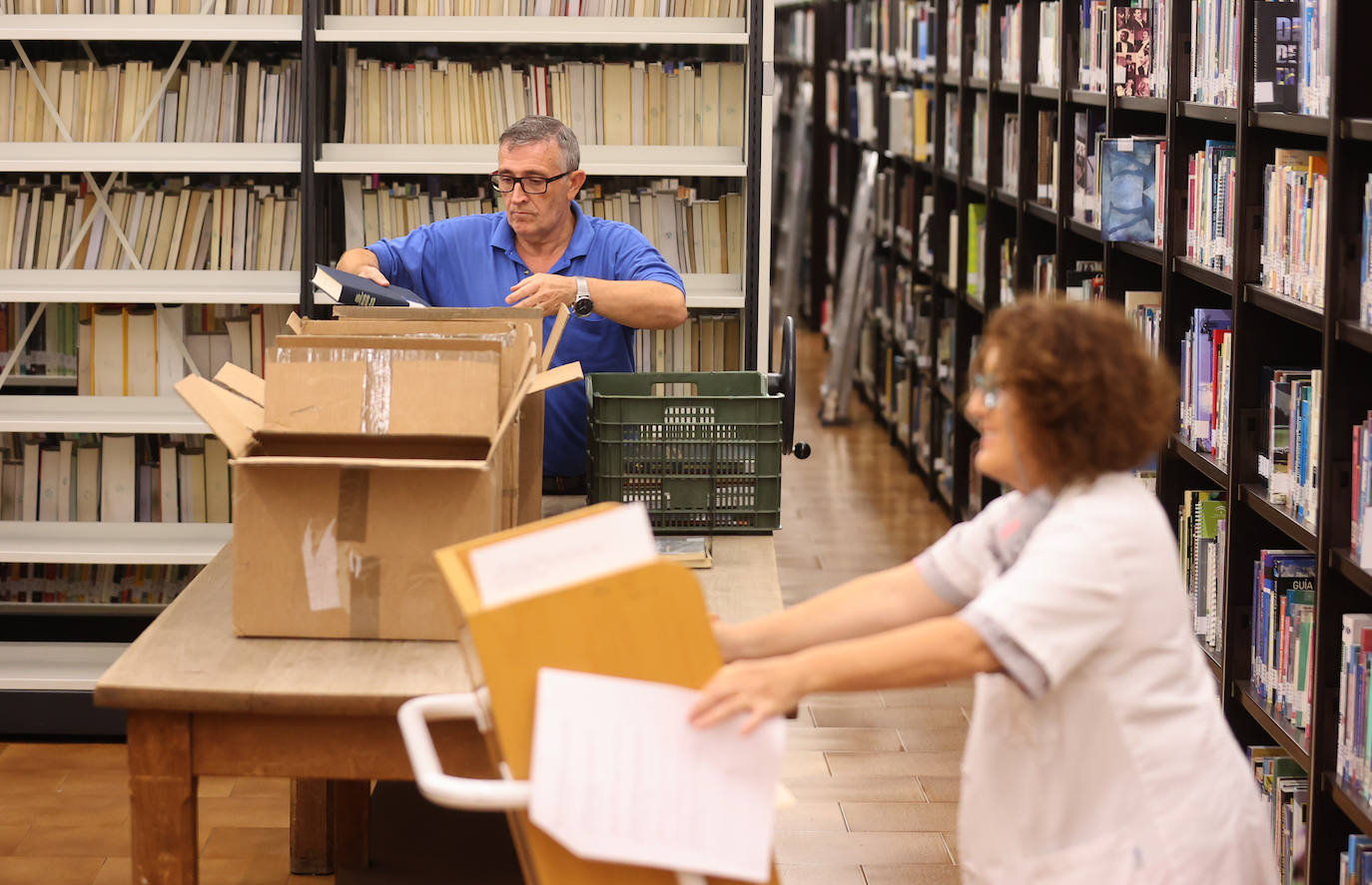 Fotos: La Biblioteca de Córdoba se prepara para el traslado al nuevo edificio