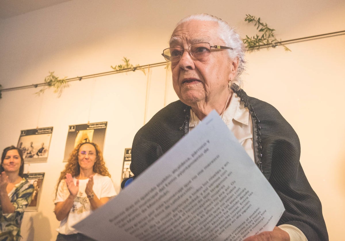 Doxi, la homenajeada, durante un acto en San Martín de Montalbán