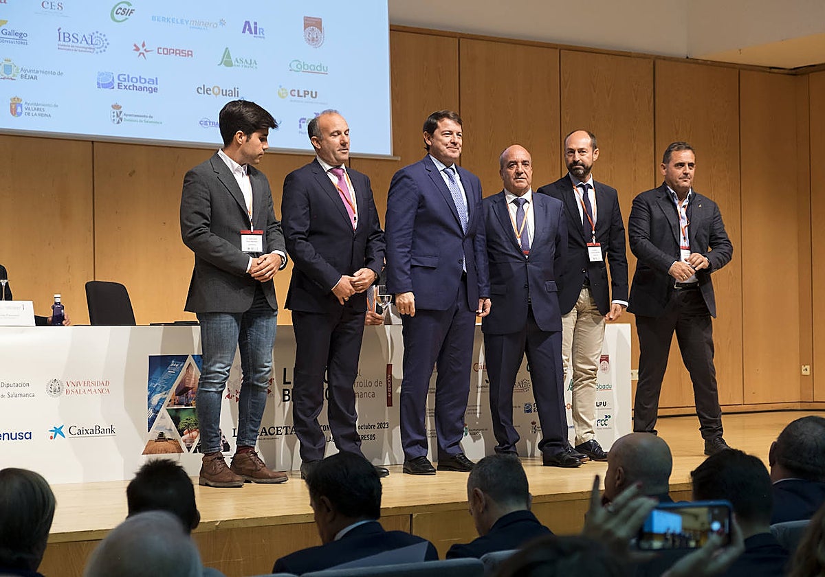 Mañueco anuncia que el Hospital de Salamanca contará en 2024 con la tecnología HIFU para el tratamiento del Parkinson