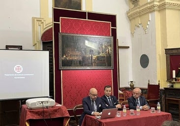 Fernando Vaquero viaja al siglo XVIII en la pintura de los 450 años del Santo Sepulcro de Córdoba
