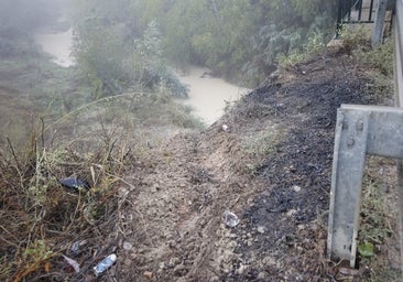 Accidente en Córdoba: mueren dos mujeres al caer con su coche por un puente a un arroyo