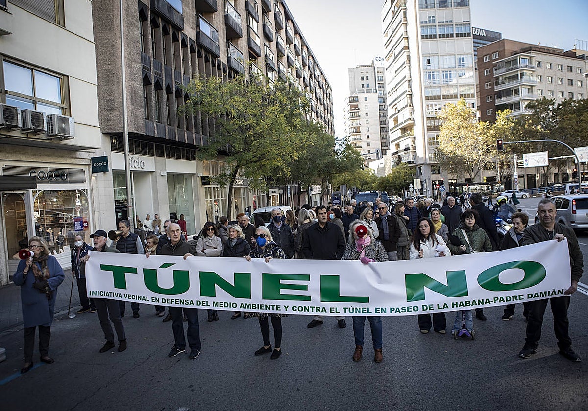 Los vecinos del Bernabéu se manifiestan contra el túnel del paseo de la Habana