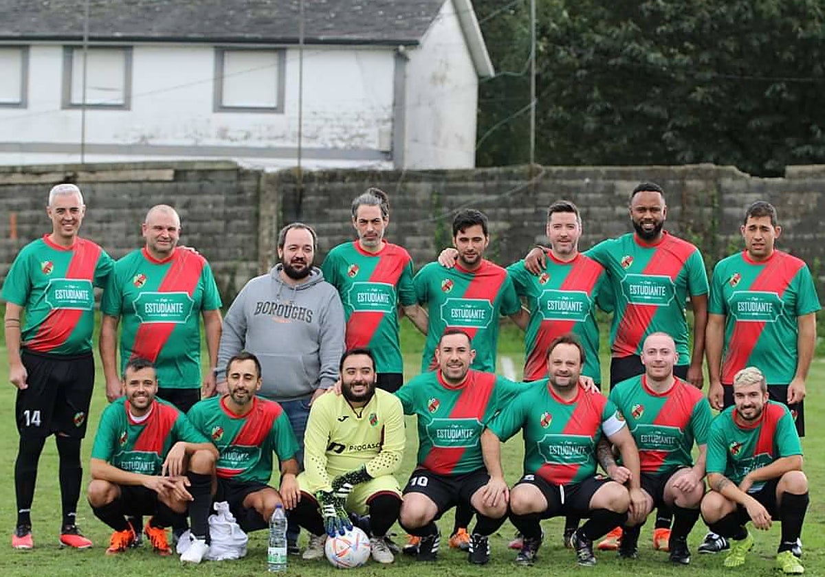 Foto de equipo del CFV Sancovade antes del partido contra el Castro, el pasado sábado